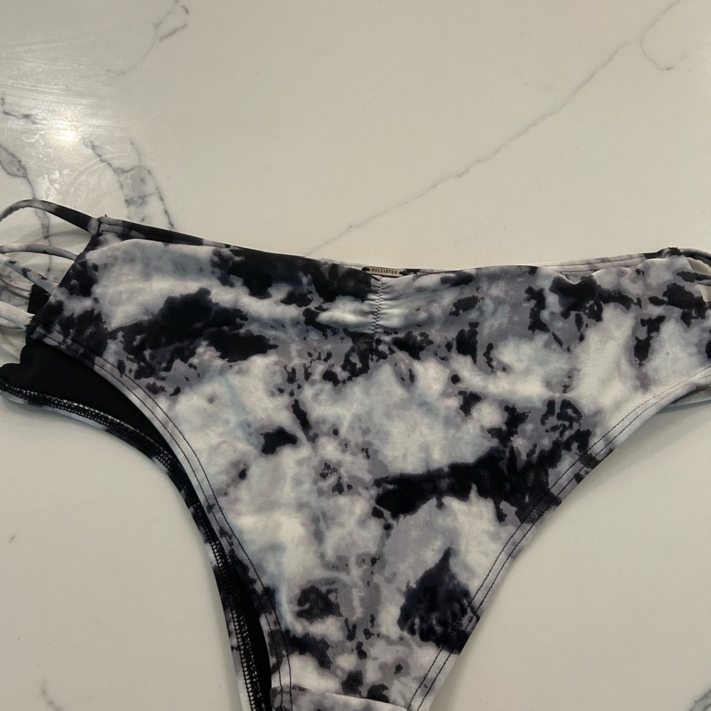 Hollister Bikini Bottom M